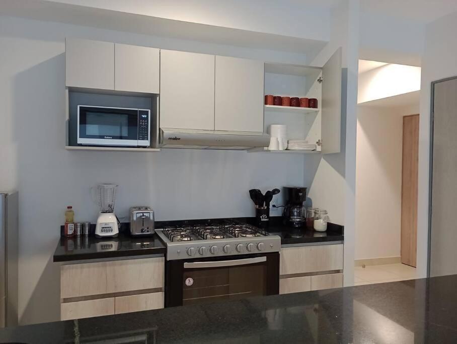Apartment Federalta Aptm 1 Parking/2br/2ba *