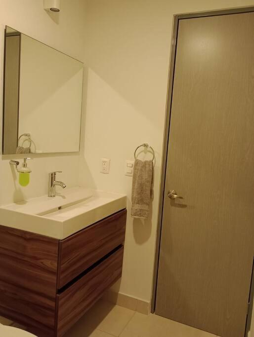 Federalta Aptm 1 Parking/2br/2ba *