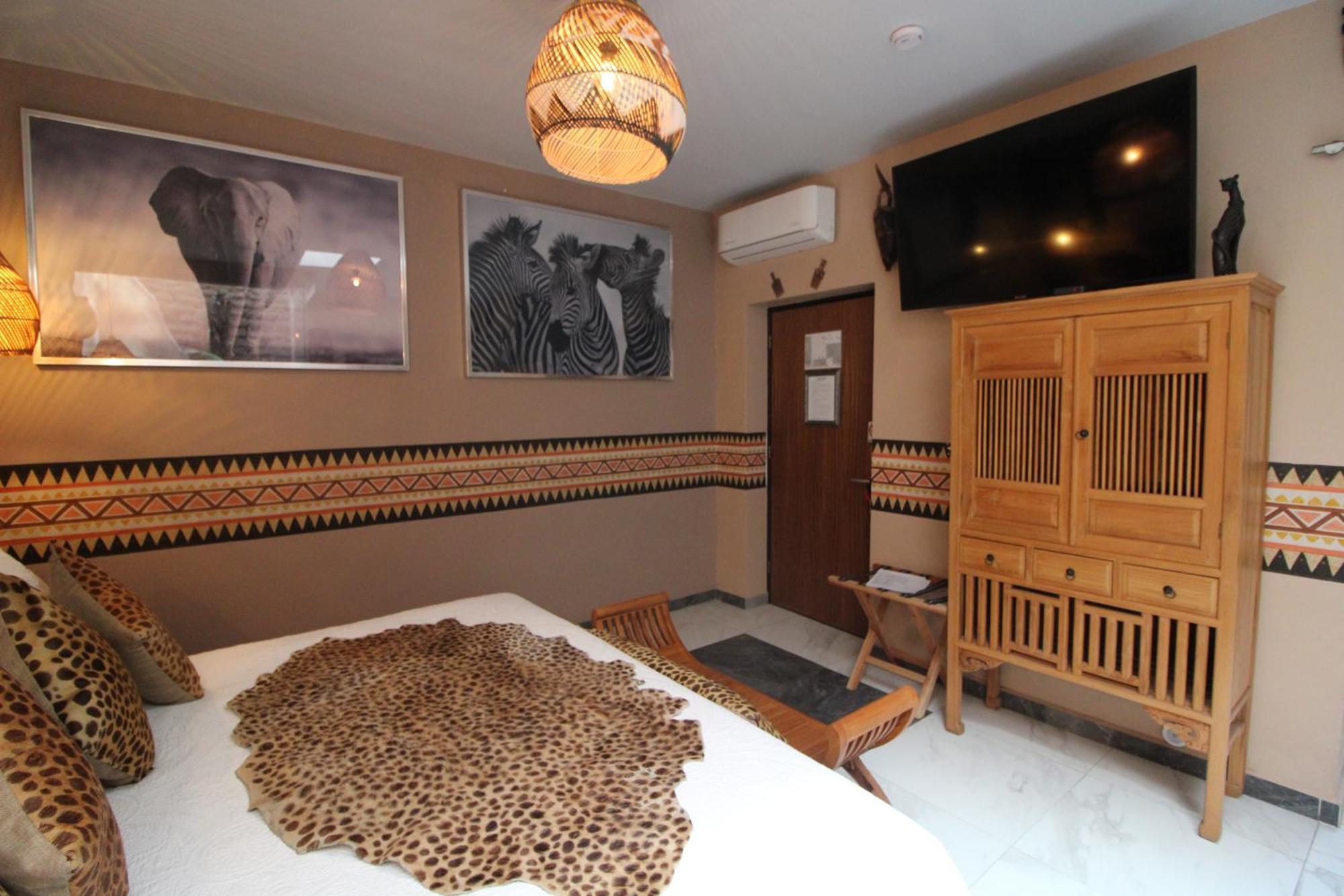 Eklectic Boutique 3*