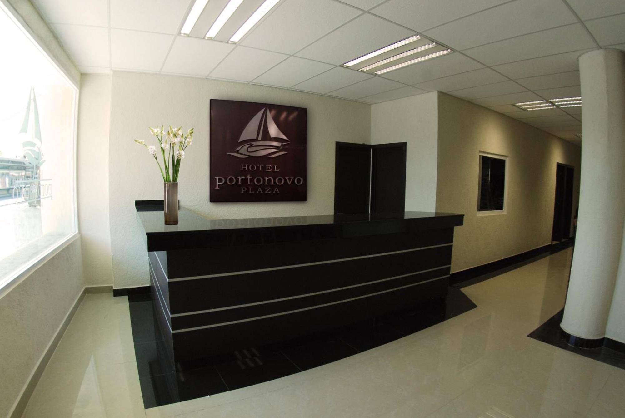 Hotel Portonovo Plaza Centro 3*