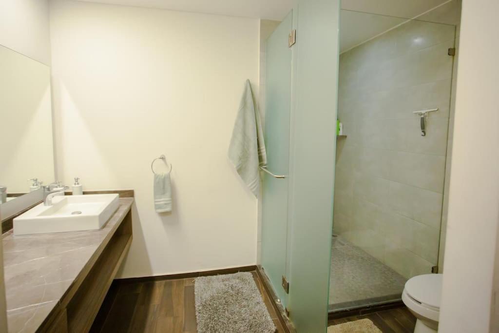 Spacious 3 Bedroom With Cool Amenities Apartment Guadalajara