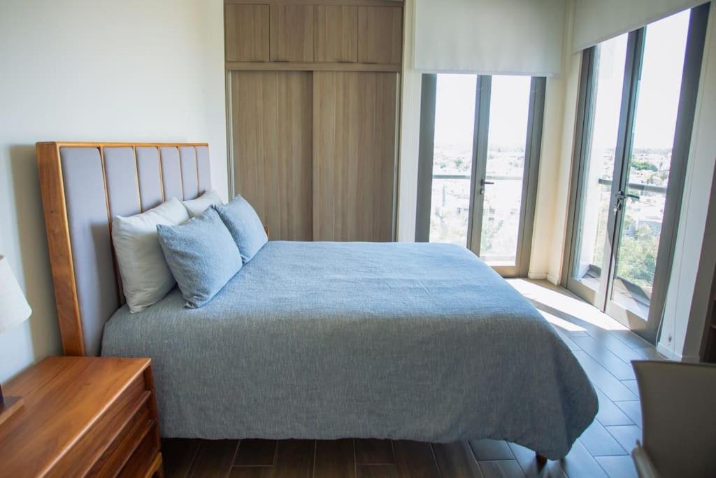 Spacious 3 Bedroom With Cool Amenities Apartment