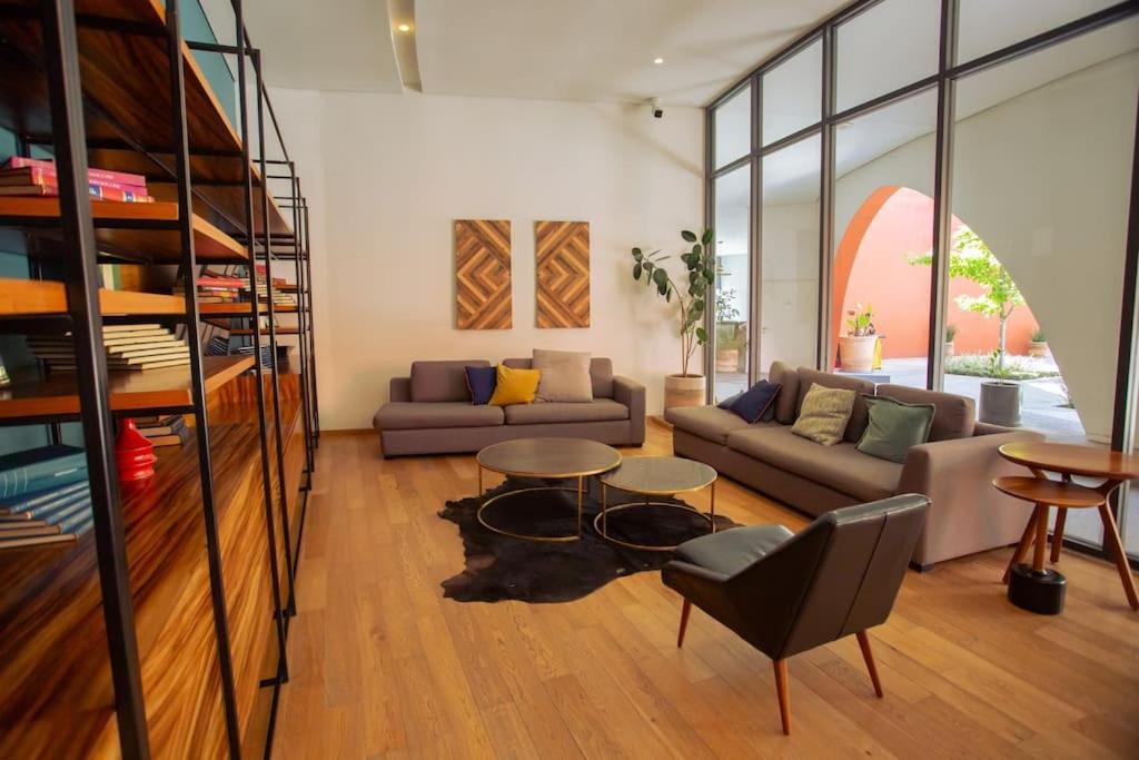 Spacious 3 Bedroom With Cool Amenities Guadalajara