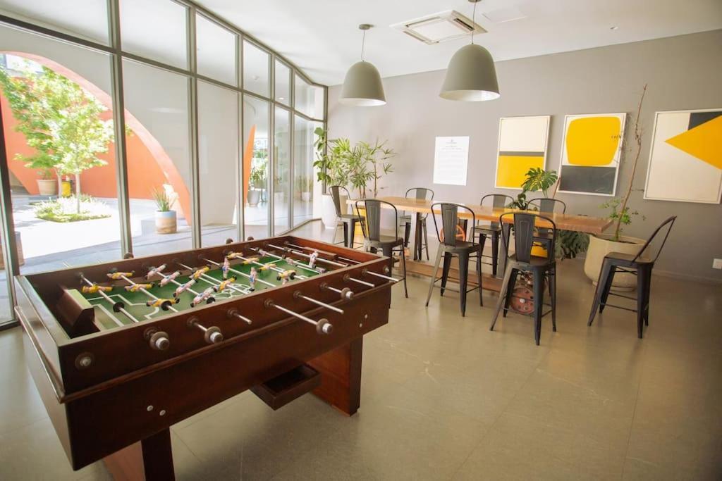 Apartment Spacious 3 Bedroom With Cool Amenities *