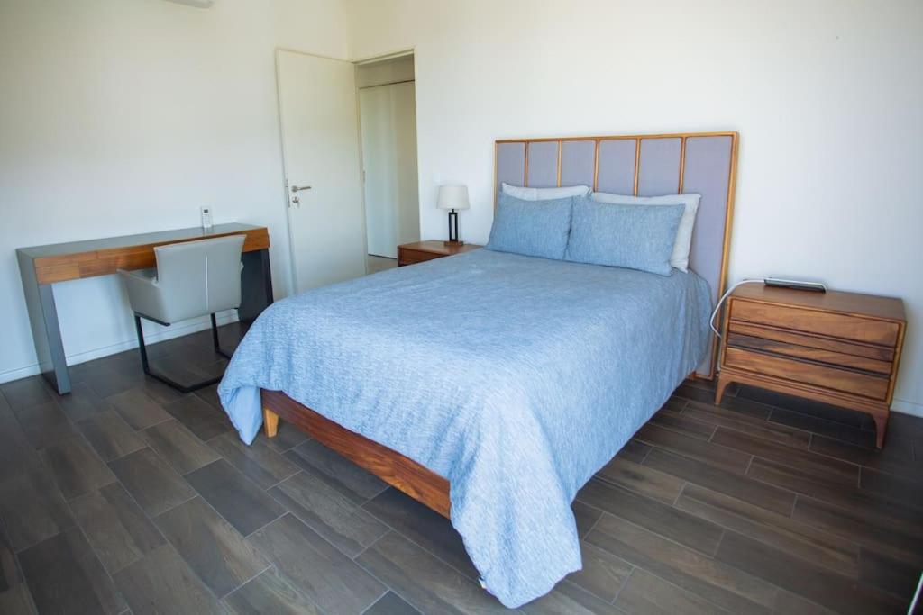 Spacious 3 Bedroom With Cool Amenities *