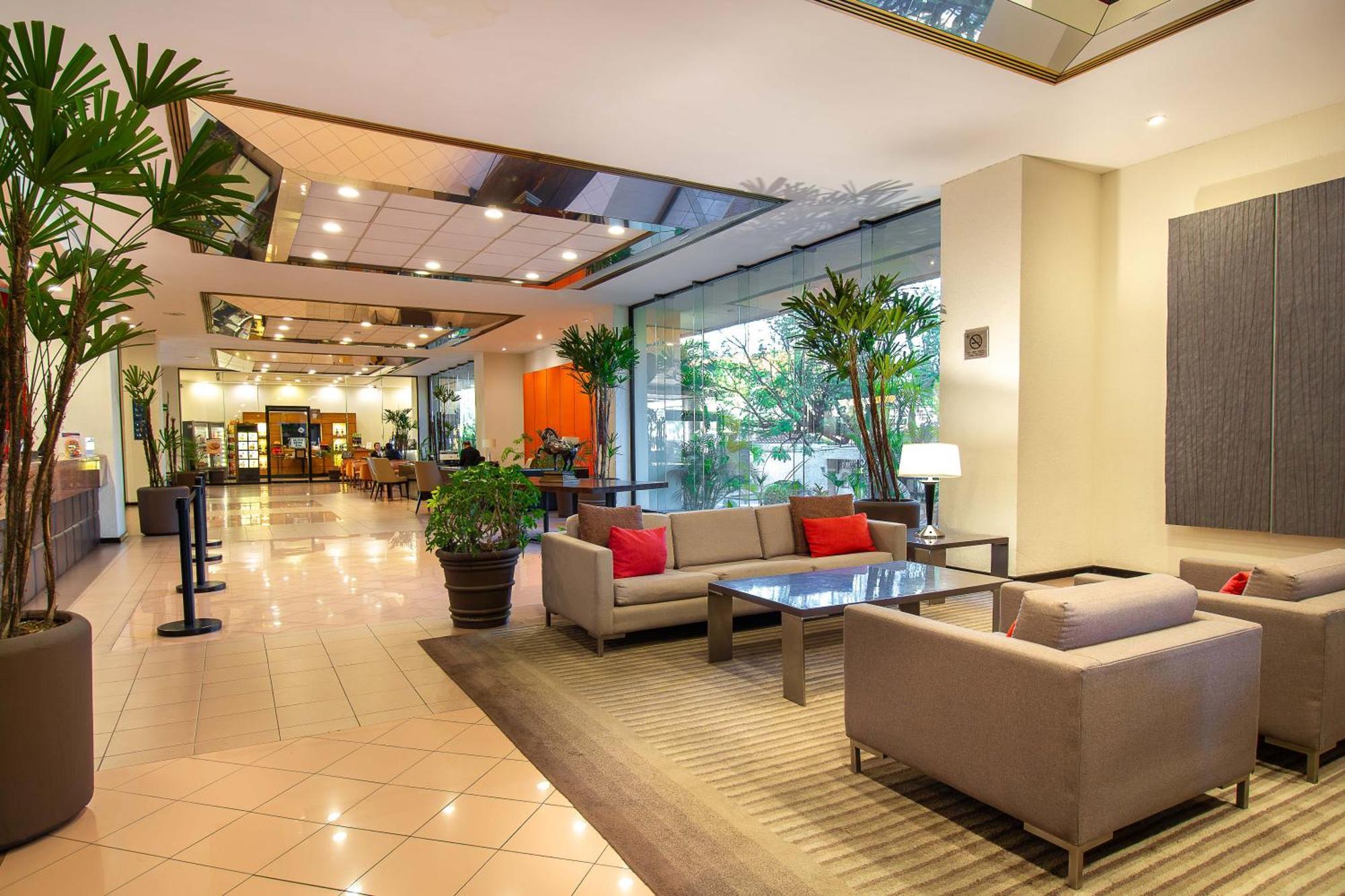 Hotel Plaza Expo