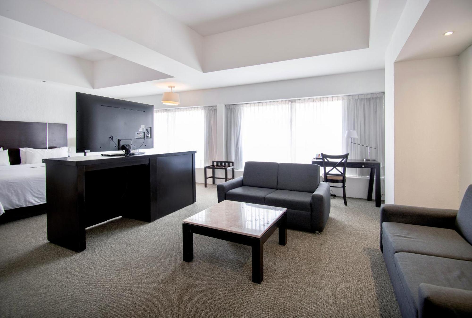 Hotel Plaza Genova Centro 4*
