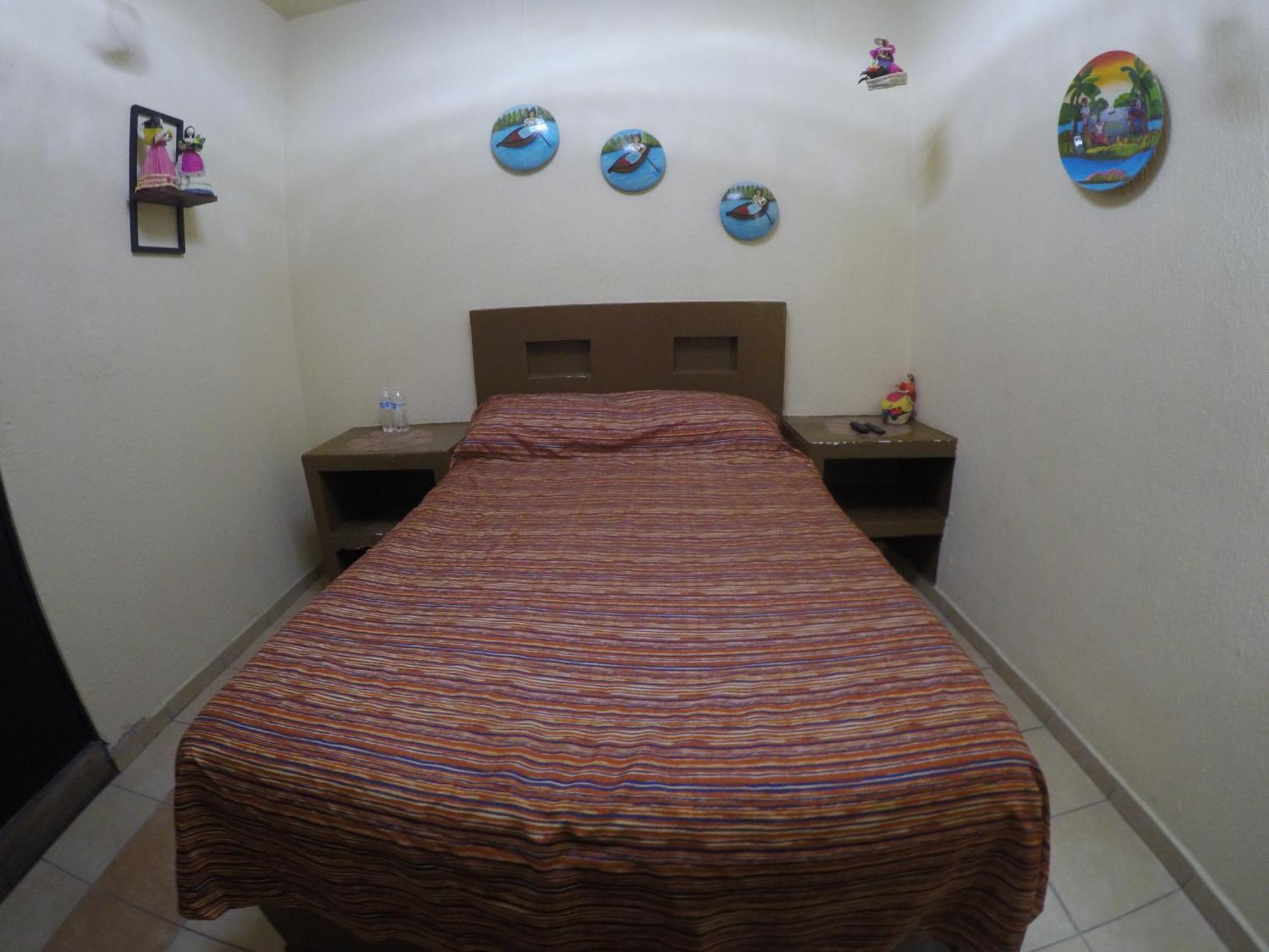 La Mexicana Hotel *