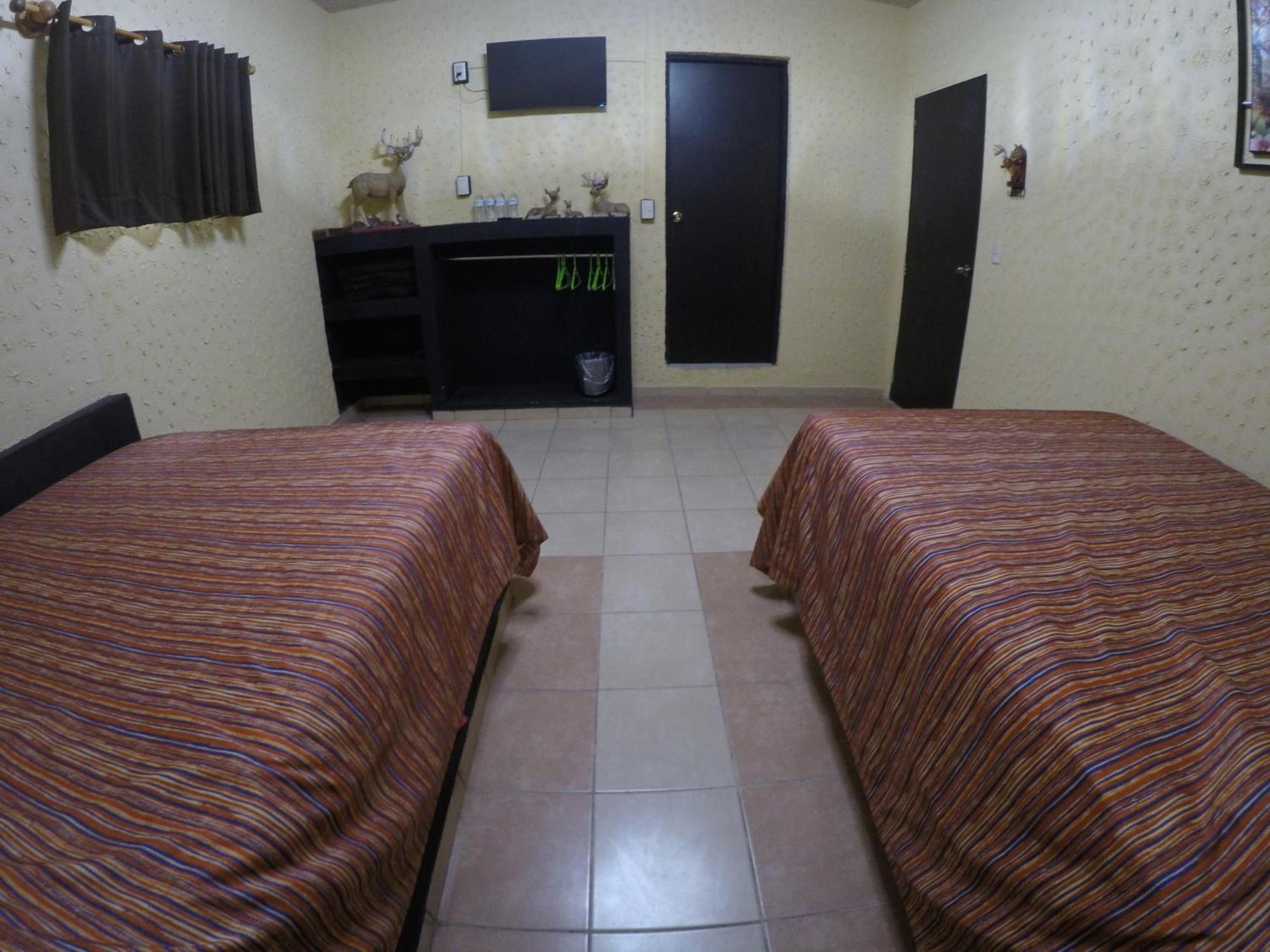Hotel La Mexicana *