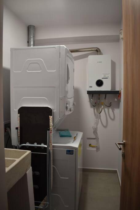 Mrw Duo 24 Wonderful 3 Bedroom Apartment