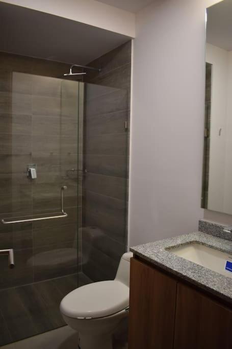 Mrw Duo 24 Wonderful 3 Bedroom Apartment