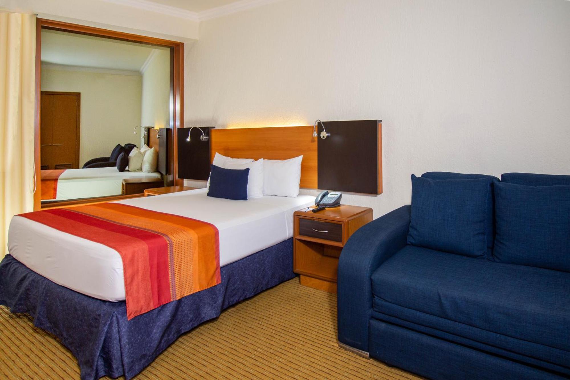 Hotel Plaza Expo