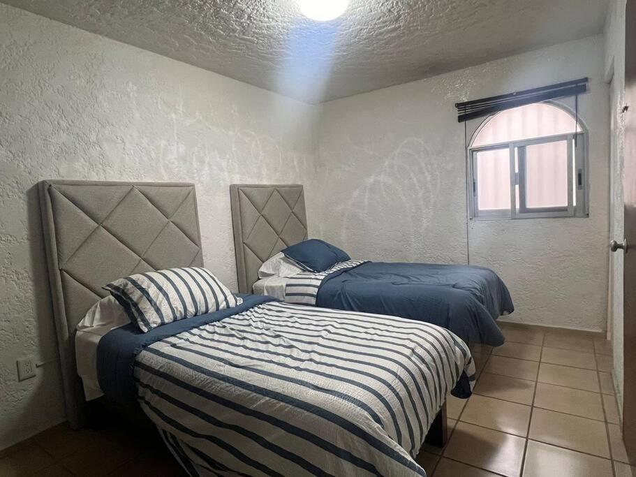 Dpto Consulado 3mns Plaza Andares 8 Minutos Apartment *
