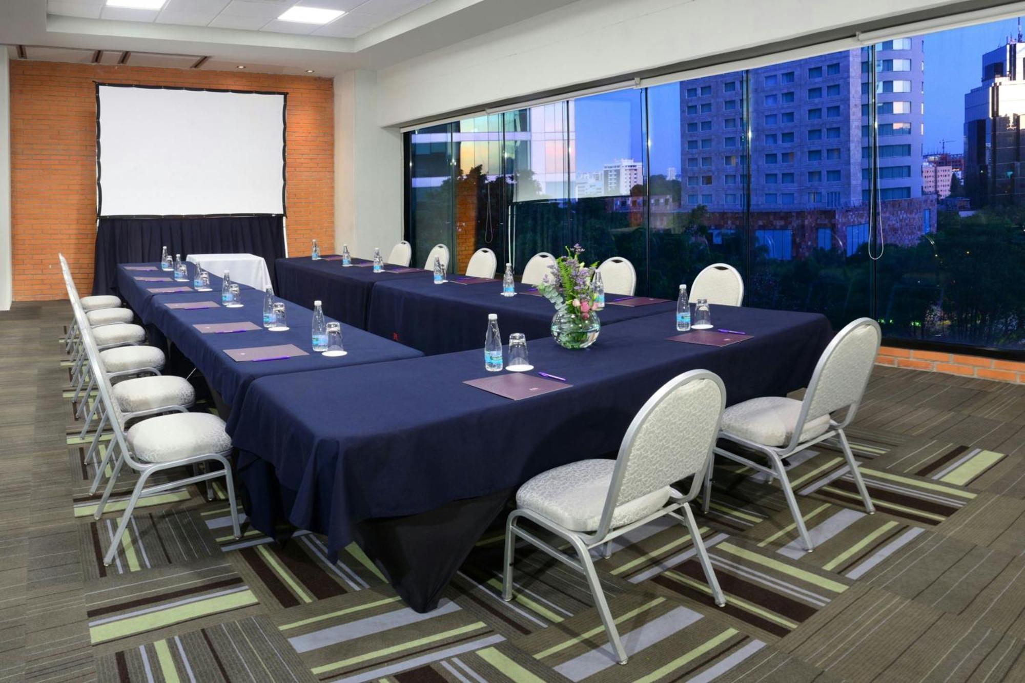 Country Club By Hnf Hotel Guadalajara