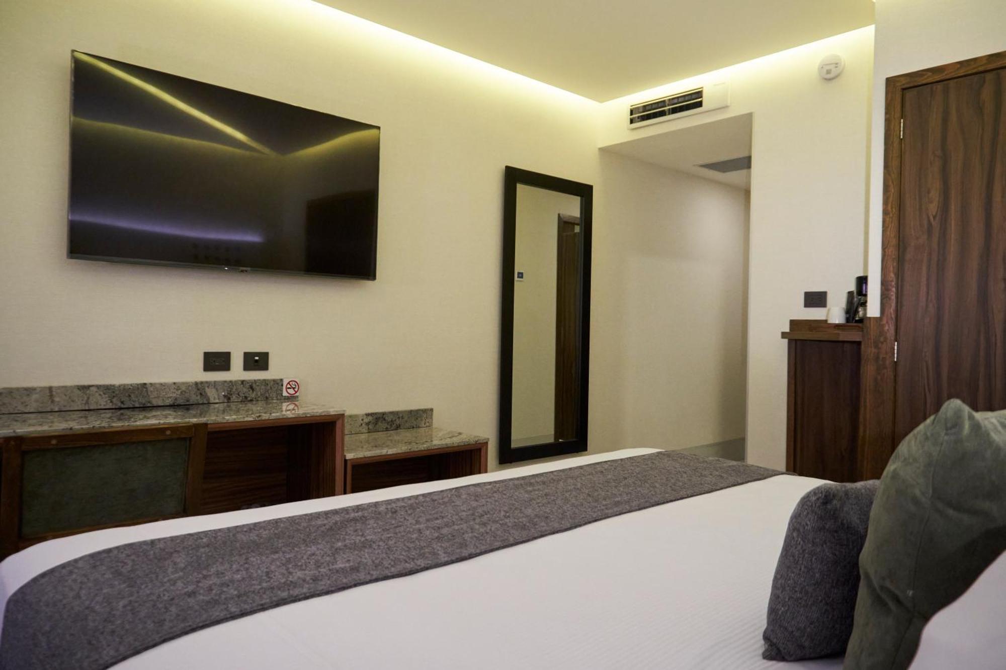 Antre Chapultepec Hotel 4*