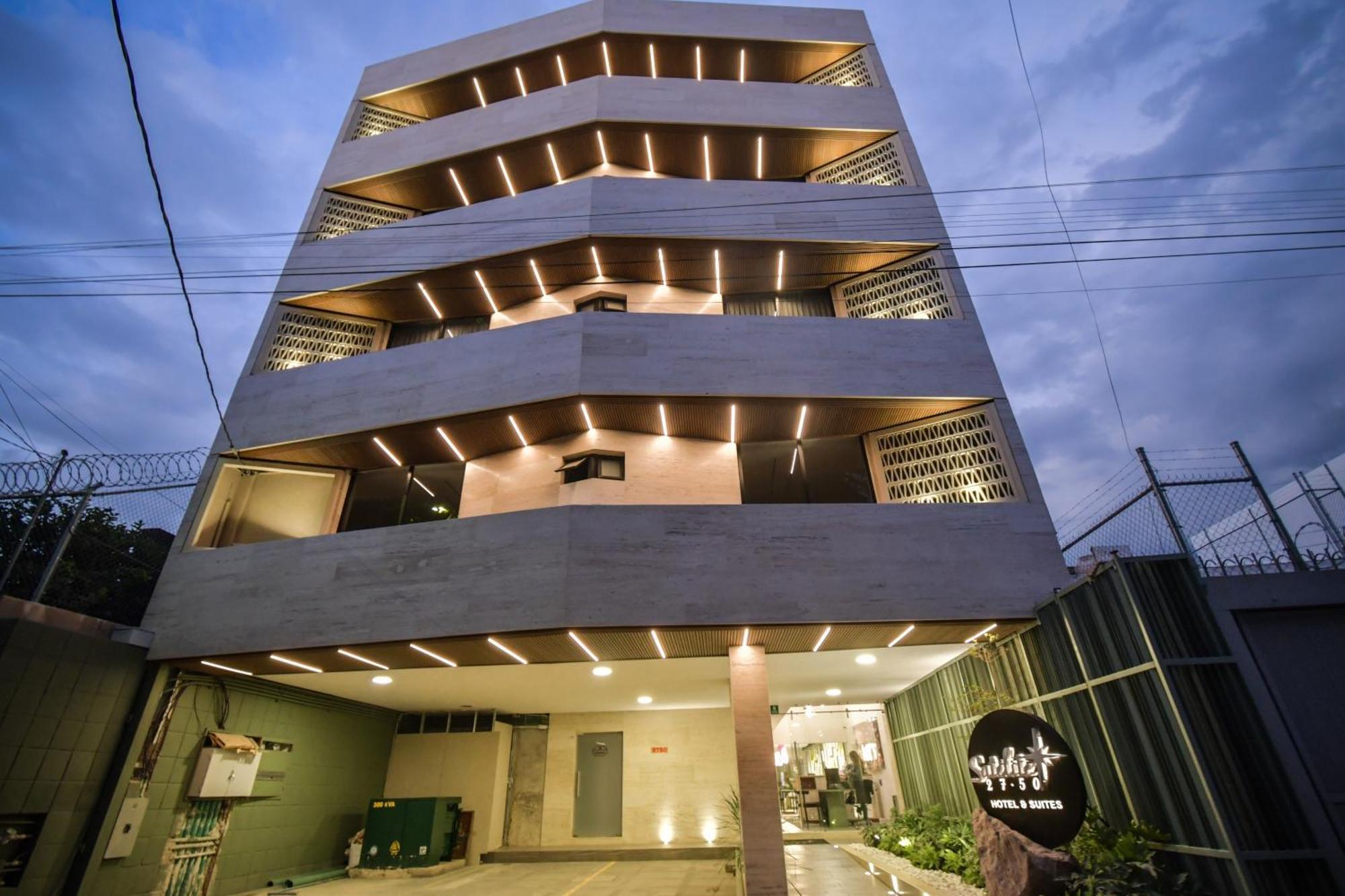 Expo Satelite 2750 & Hotel 4*