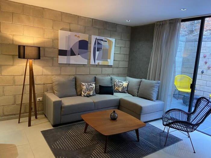 Designer Loft W Gym Coworking 2bd Apartment *