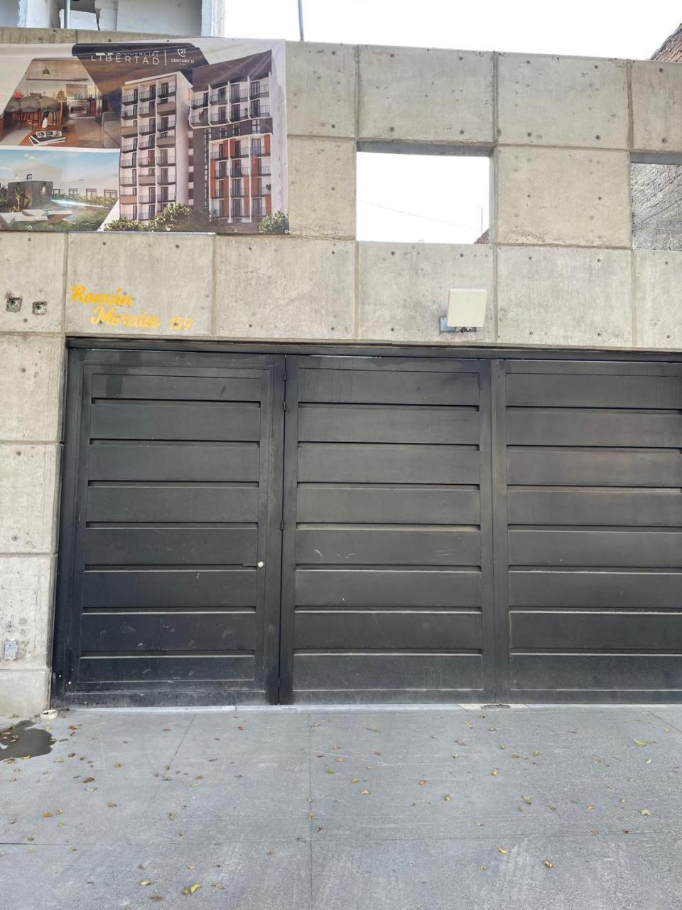 Apartamento Depa Familiar Centrico Gdl Con Estacionamiento *