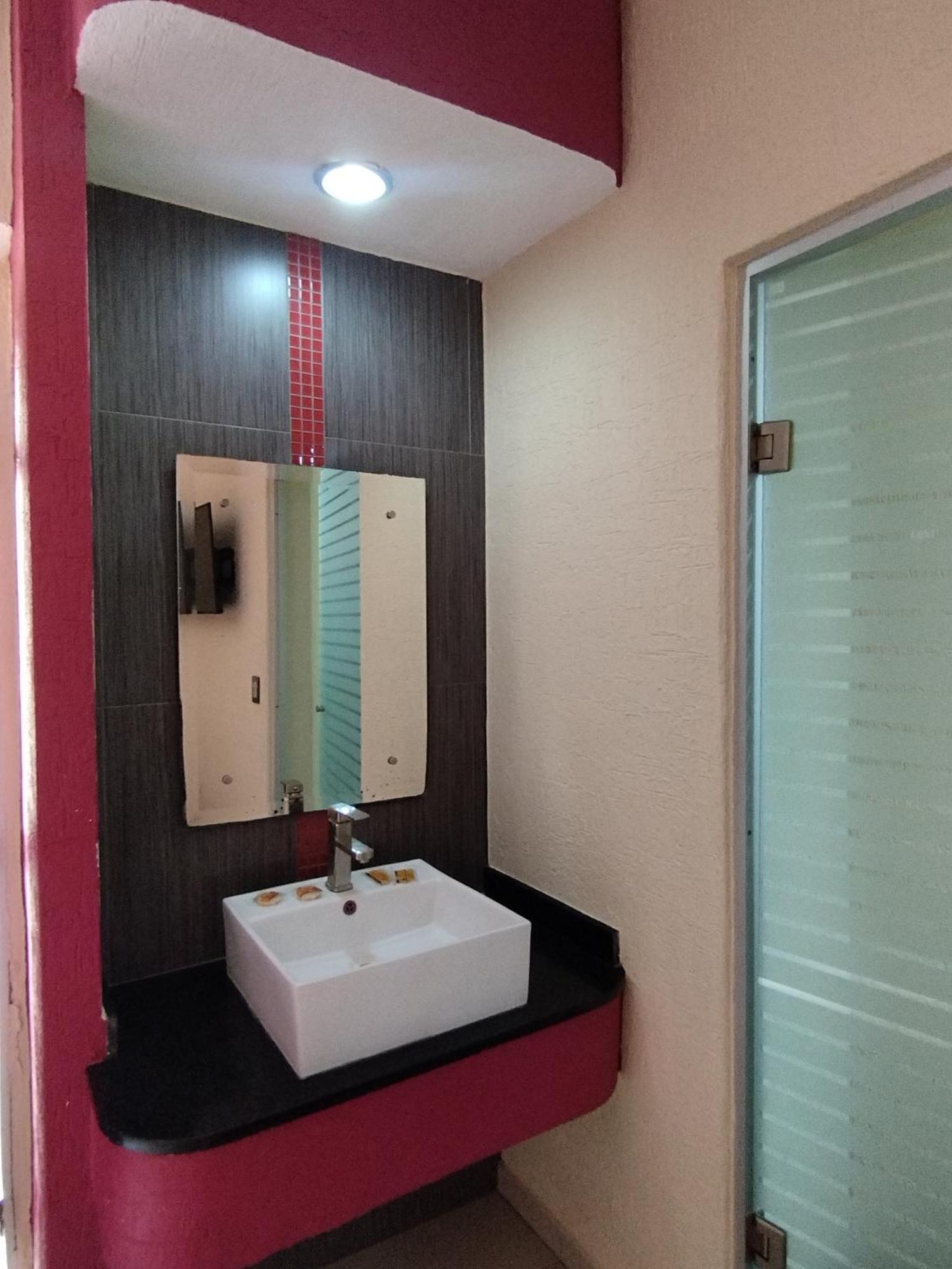 Morelos Hotel cápsula *