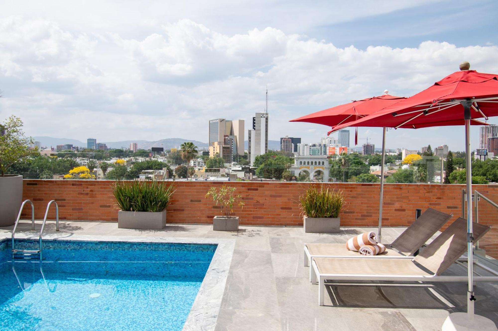 Velvet Plaza 4* Guadalajara