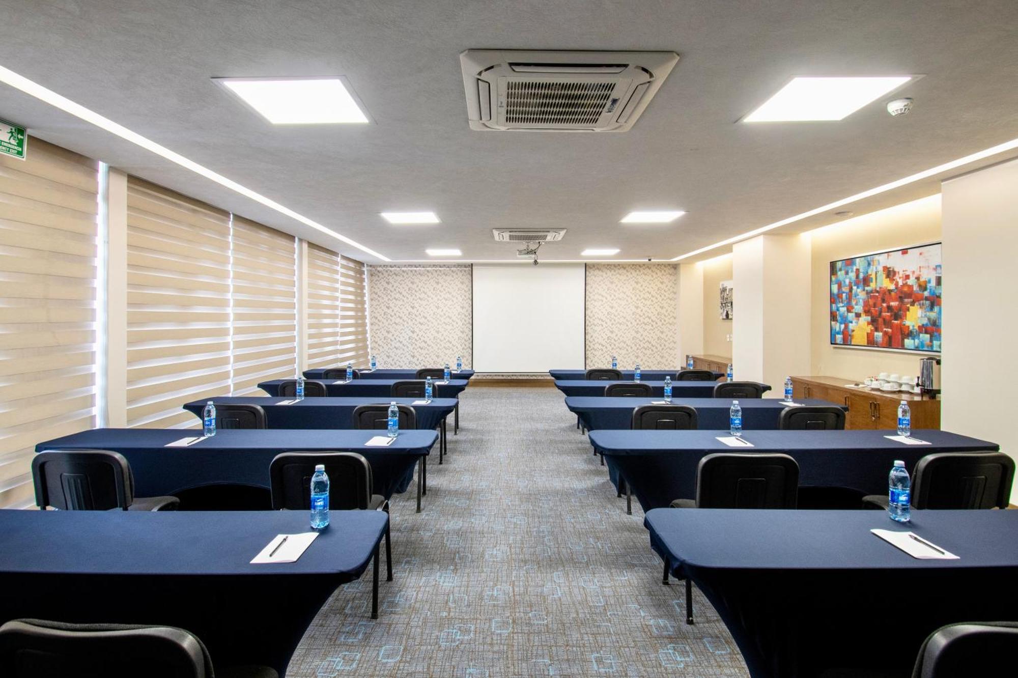 Hotel Velvet Plaza Guadalajara