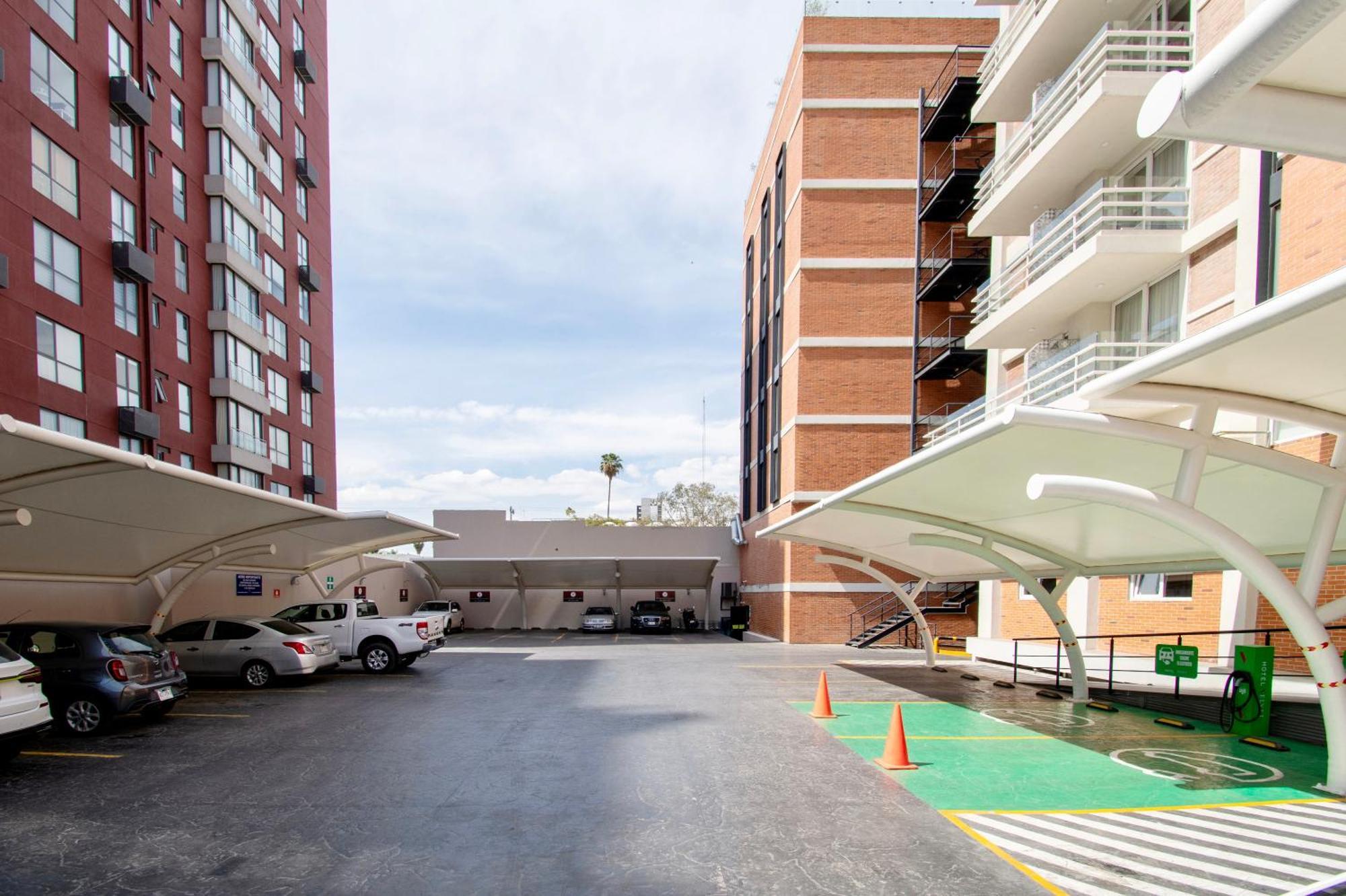 Velvet Plaza Hotel