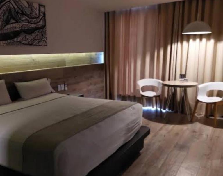 Picasso & Hotel 5*