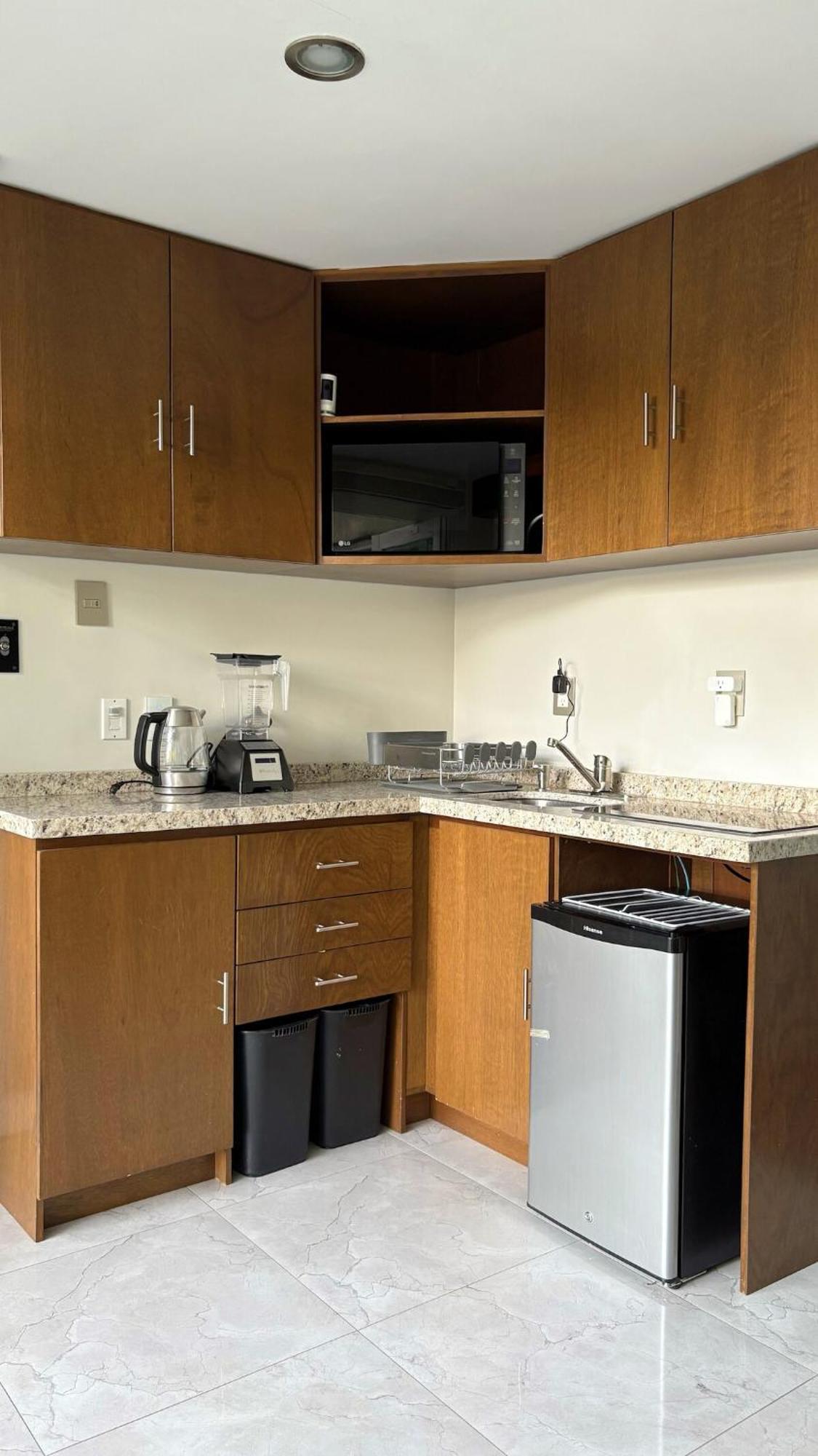 Apartment Penthouse Near Expo