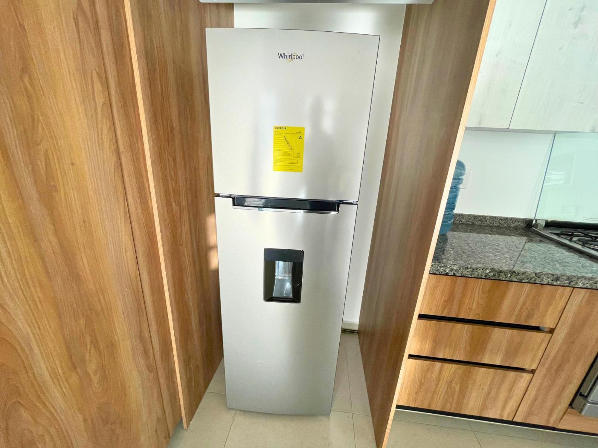 Depa Familiar Centrico Gdl Con Estacionamiento Apartamento *