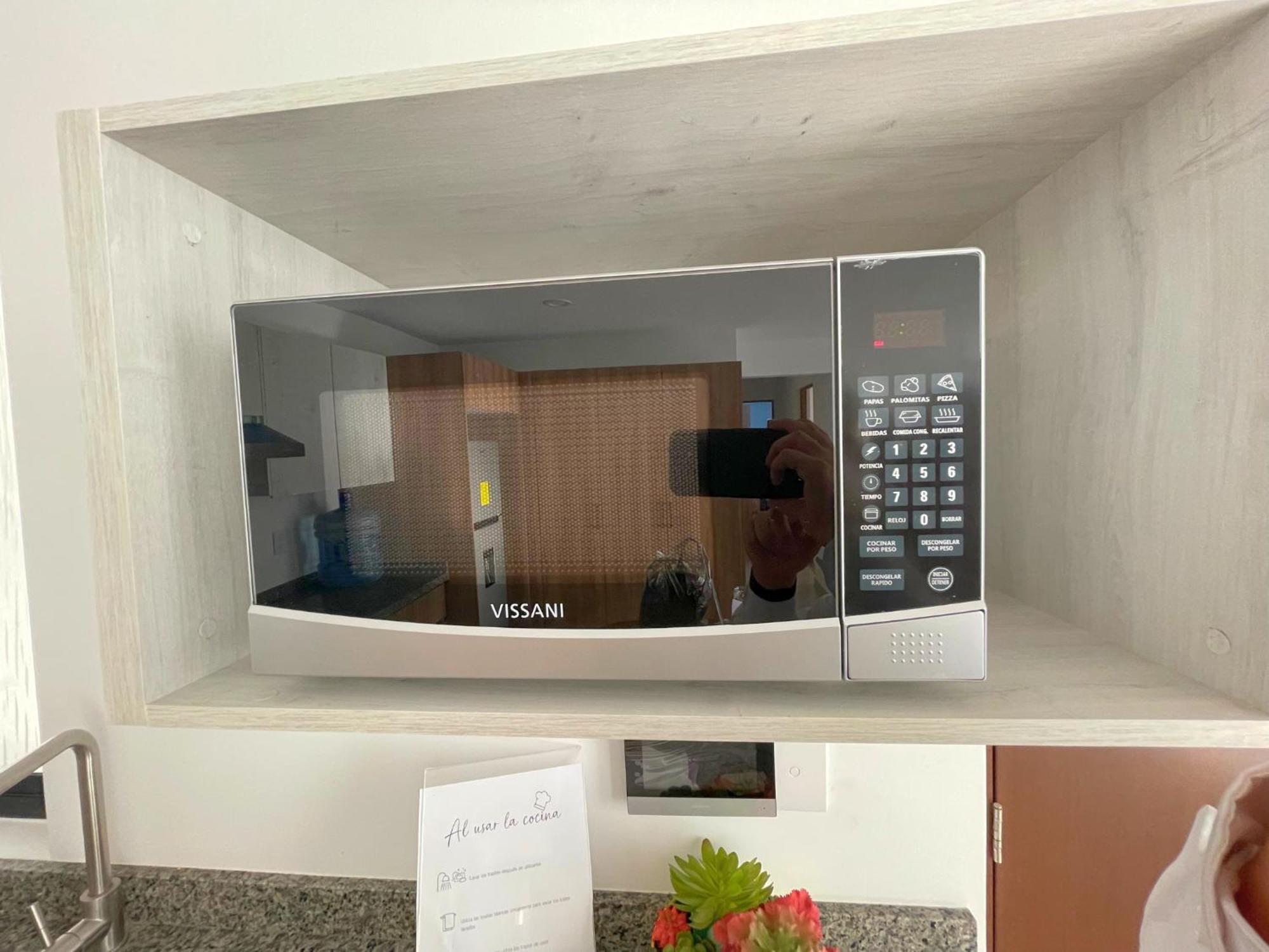 Depa Familiar Centrico Gdl Con Estacionamiento Apartamento