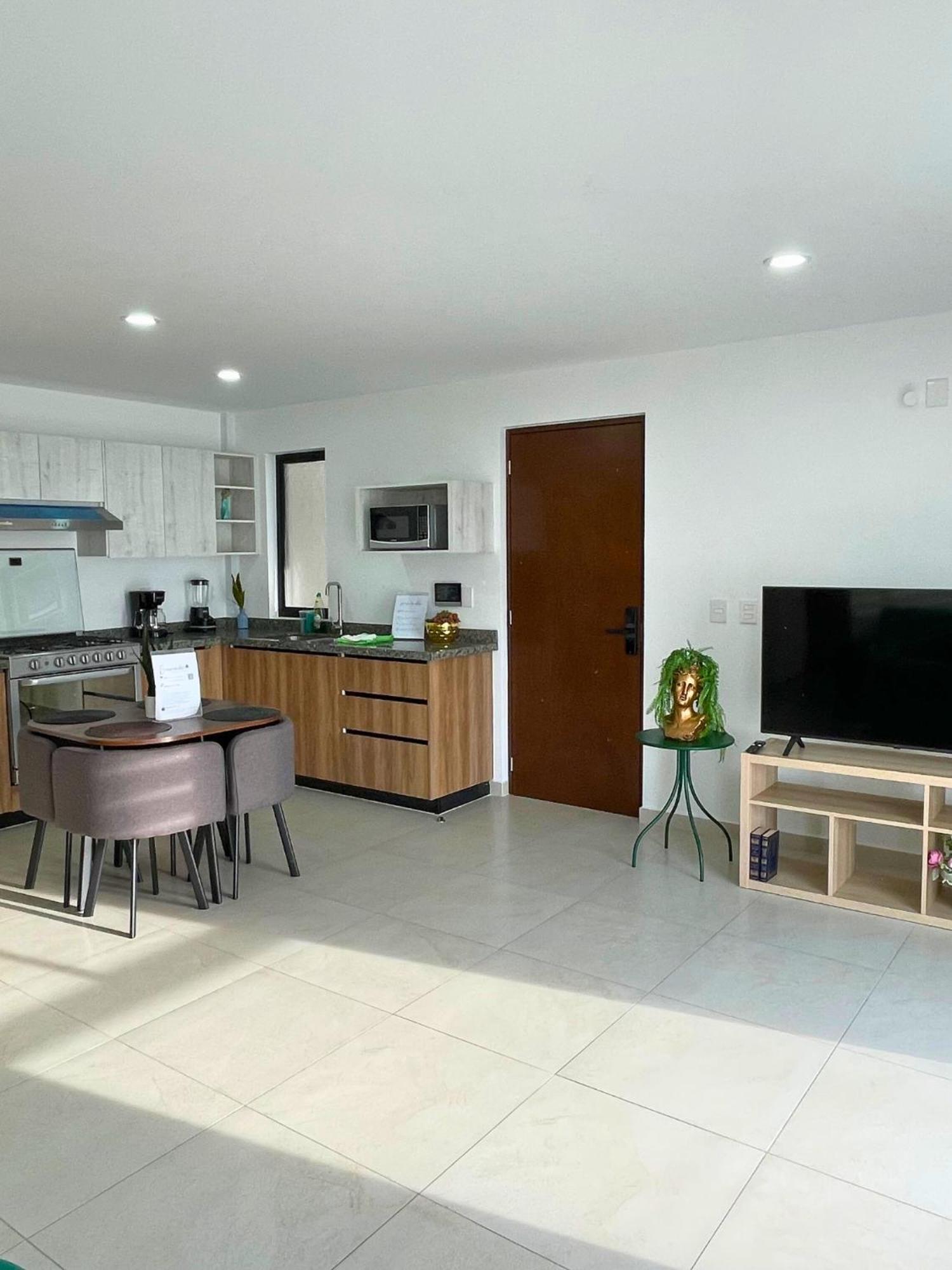 Depa Familiar Centrico Gdl Con Estacionamiento Apartamento Guadalajara