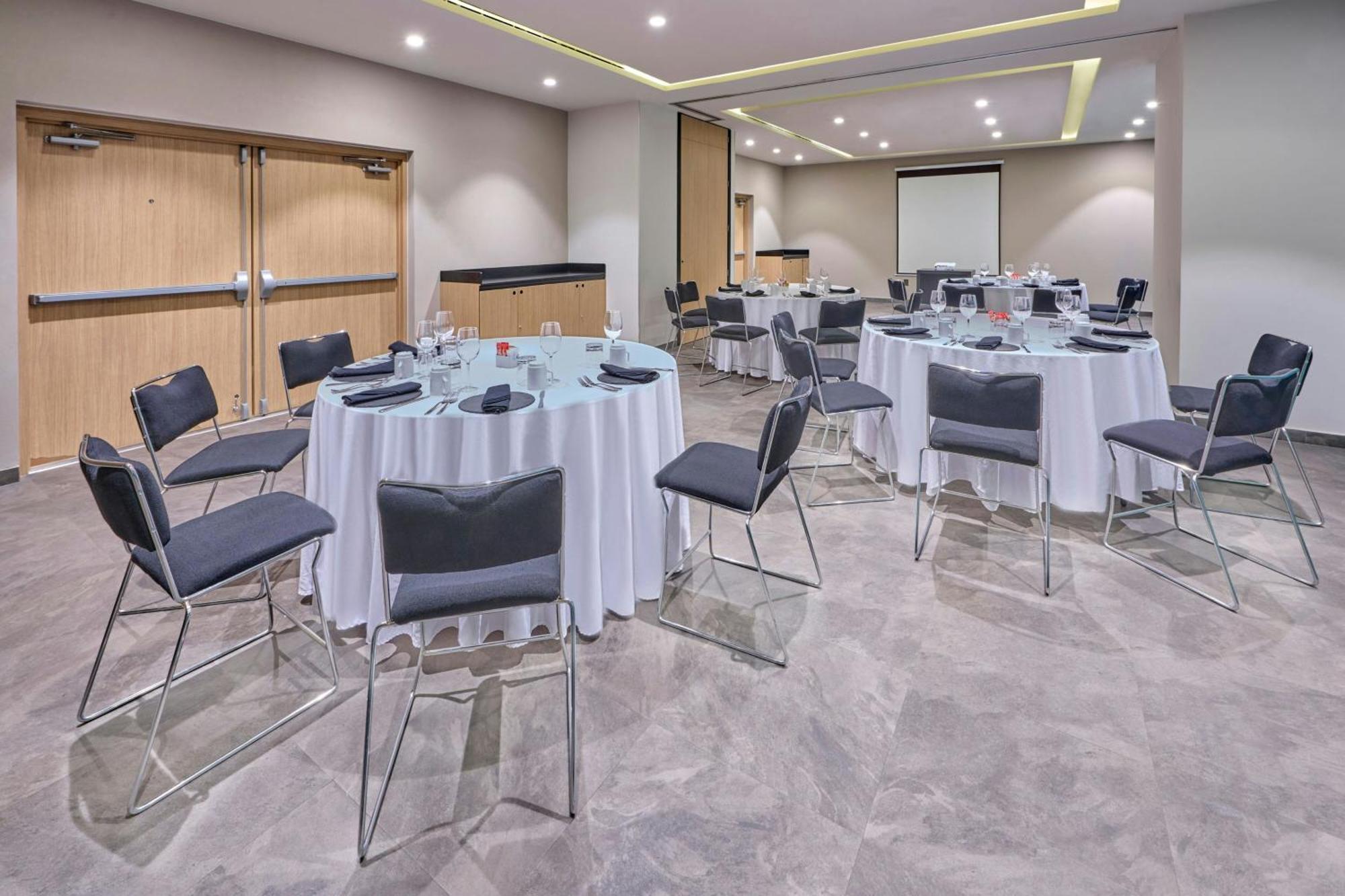 Express By Marriott Providencia 4* Guadalajara