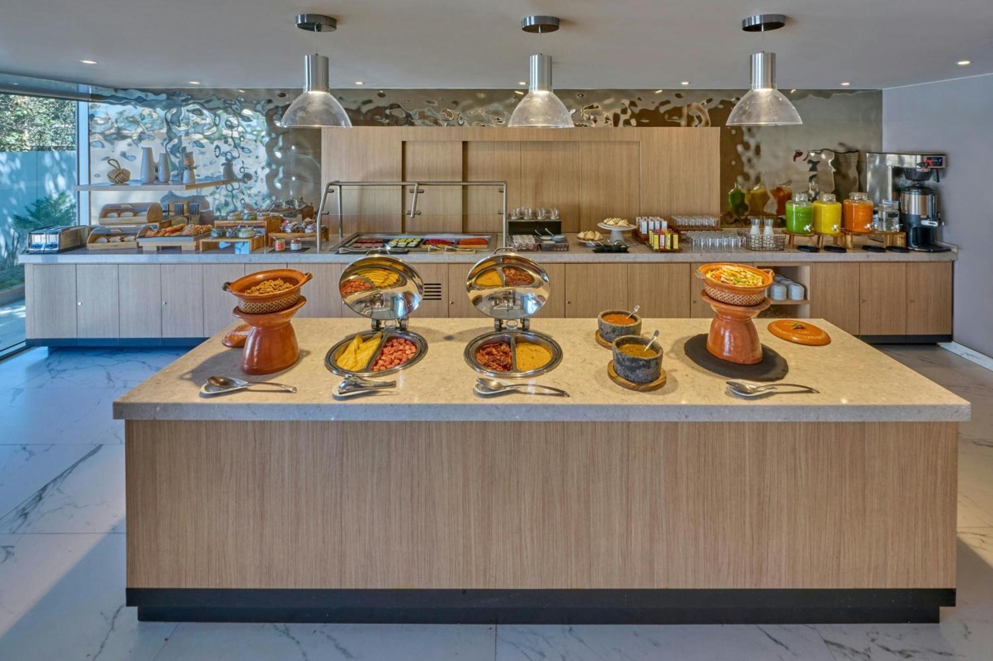 Hotel Express By Marriott Providencia