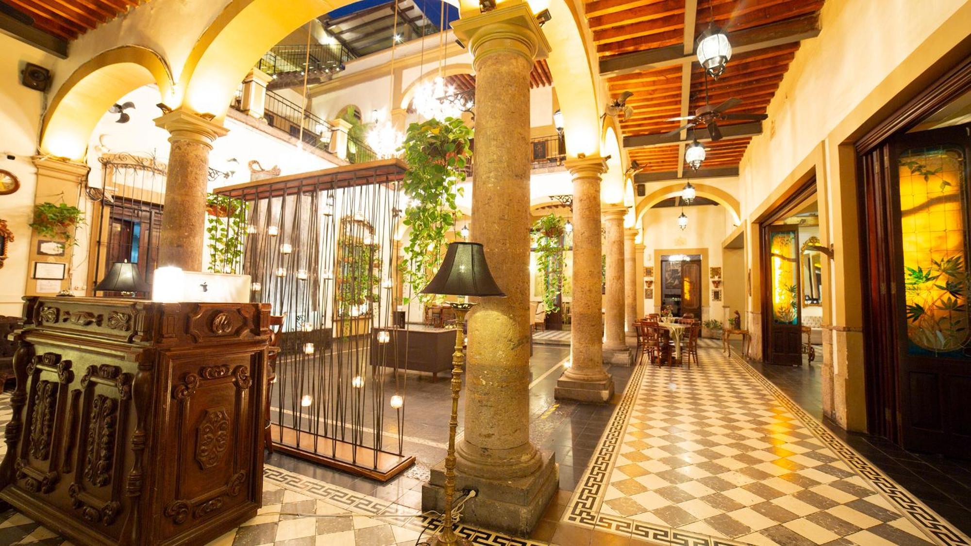 Casa Pedro Loza Hotel