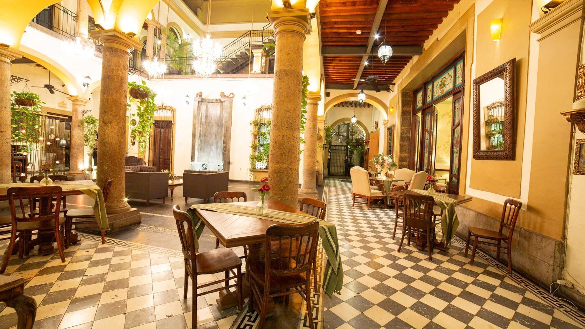 Casa Pedro Loza Hotel 4*