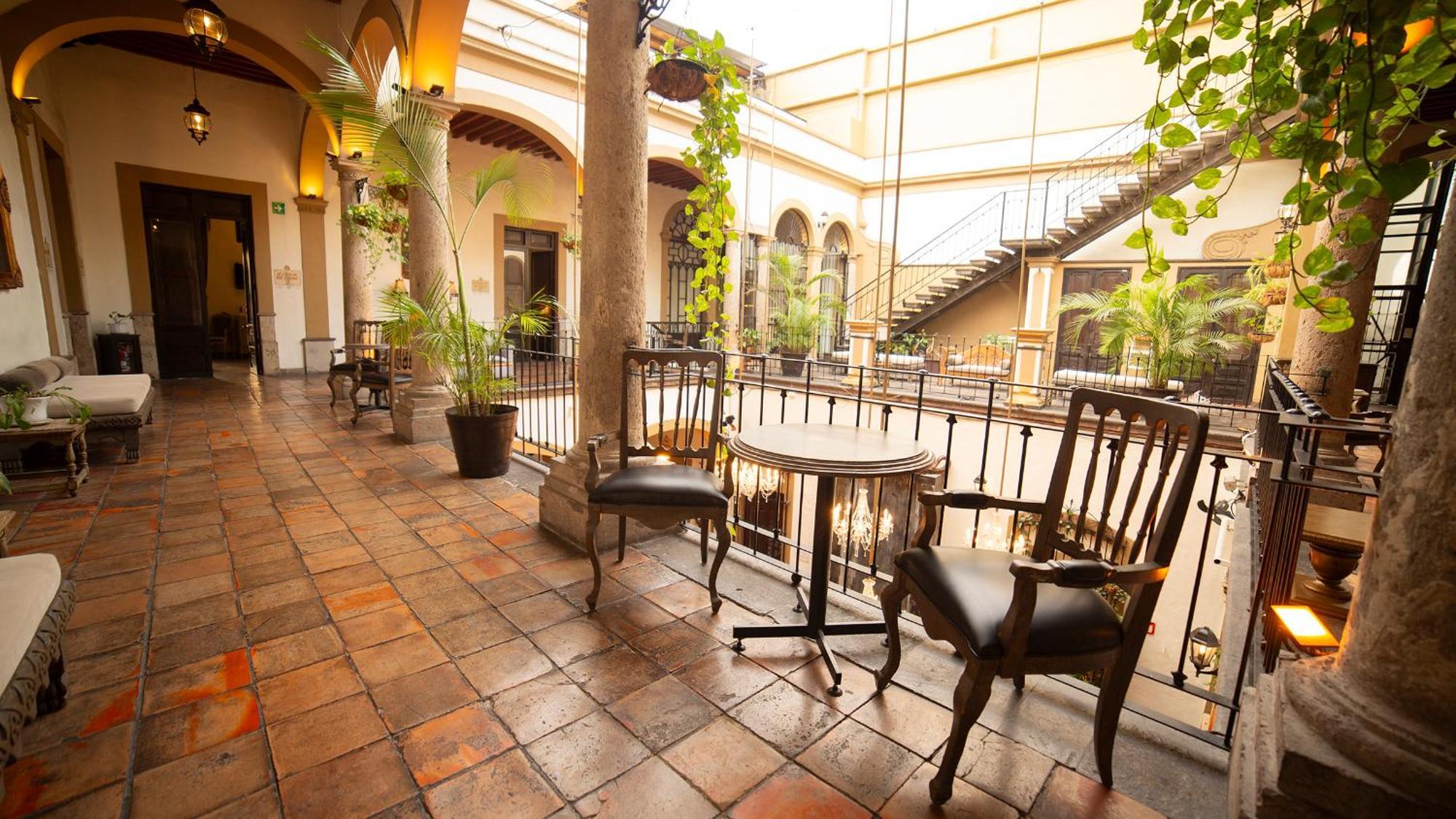 Hotel Casa Pedro Loza 4*