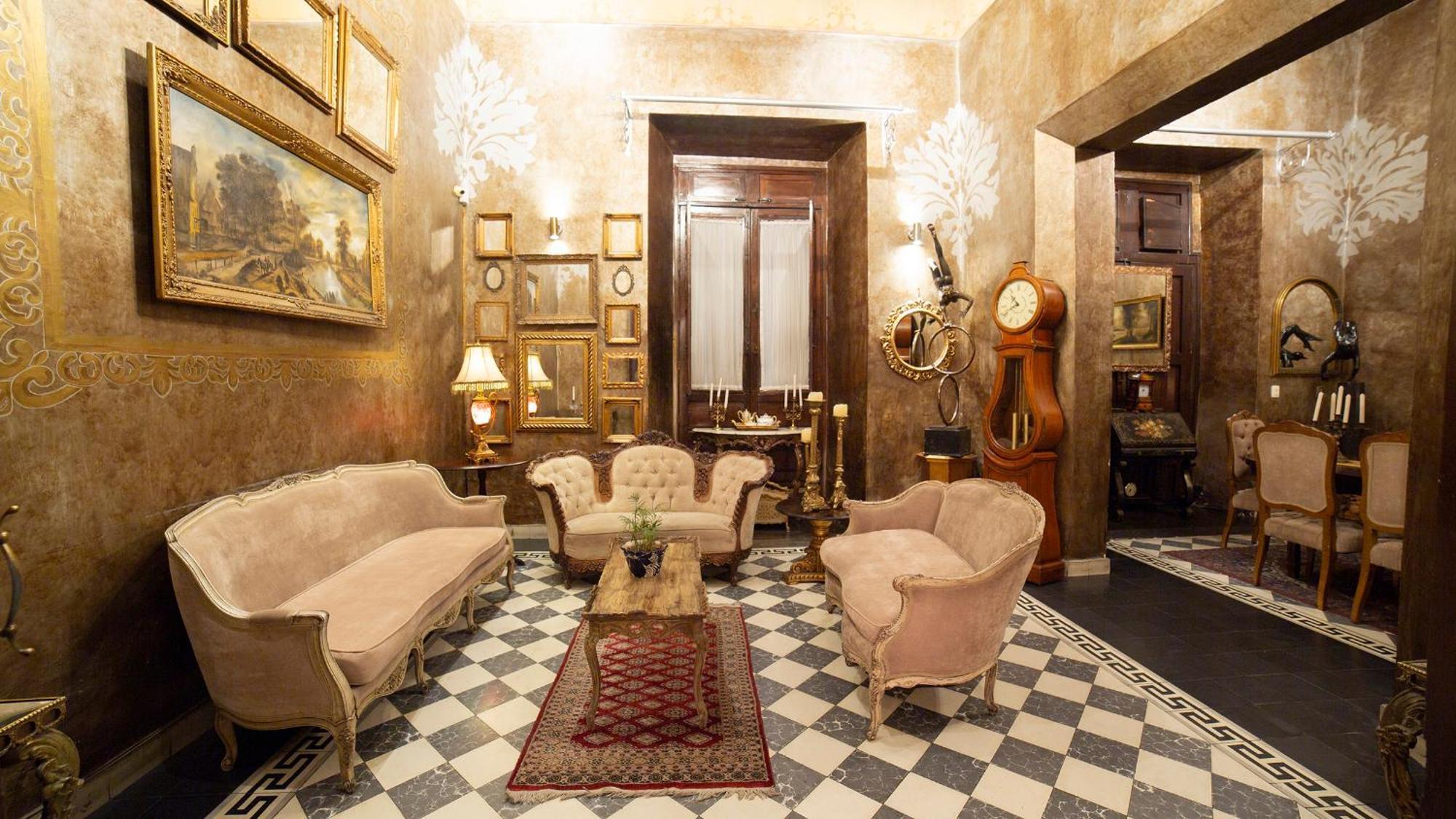 Casa Pedro Loza