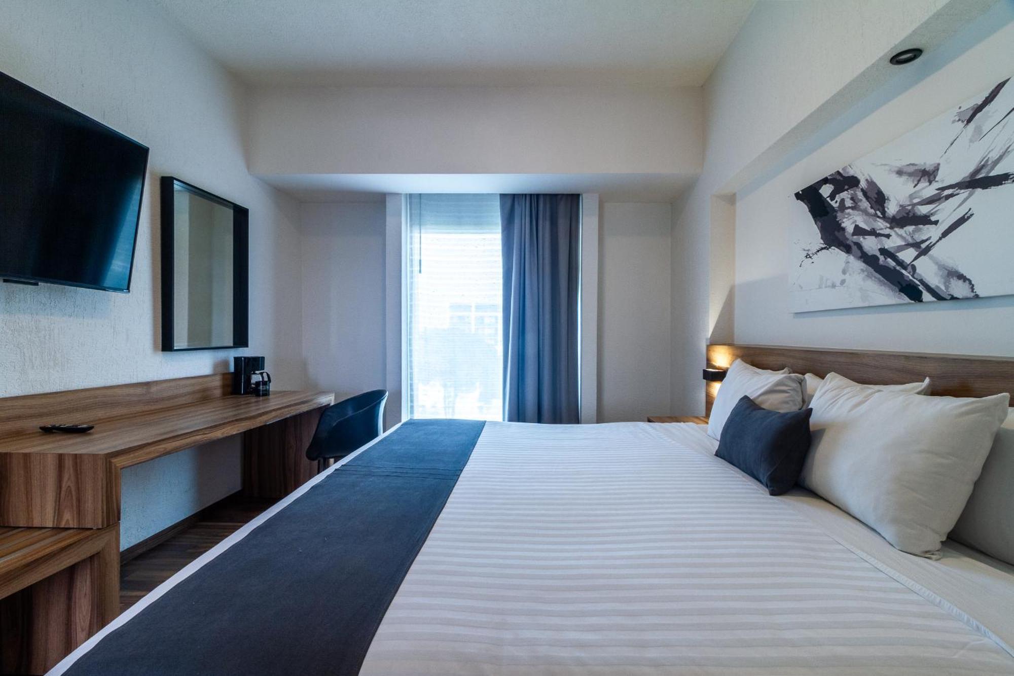 Meson Ejecutivo Minerva - Av Mexico Hotel