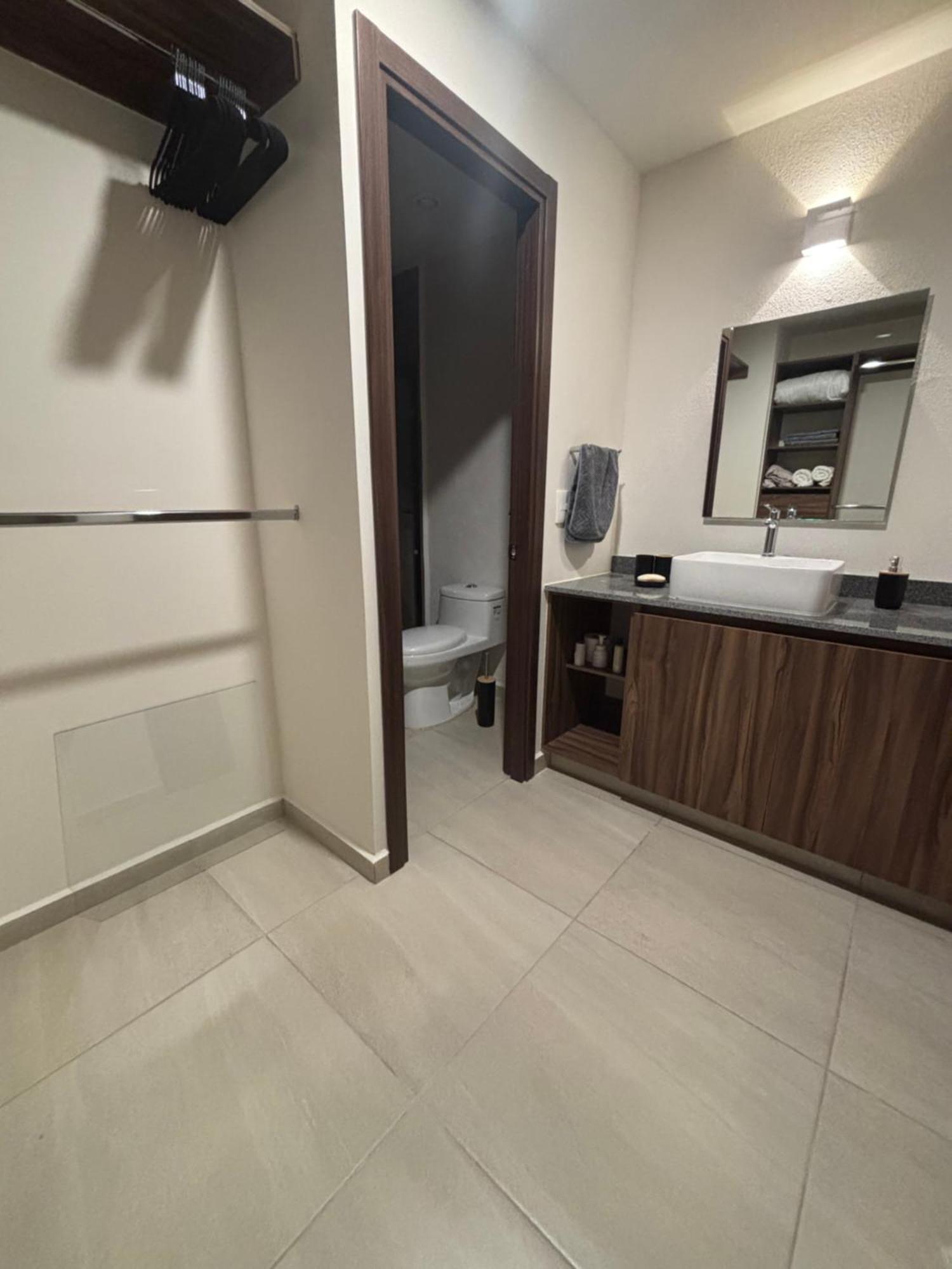 Departamento Residencial Con Alberca Y Gym