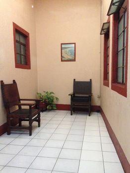 Hotel Gallo Rubio