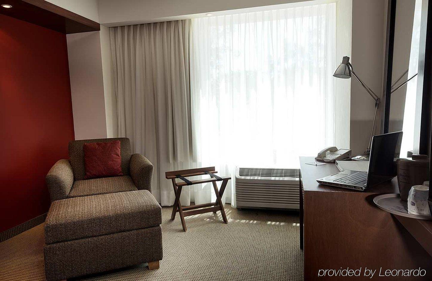 Hampton By Hilton Expo Hotel Guadalajara