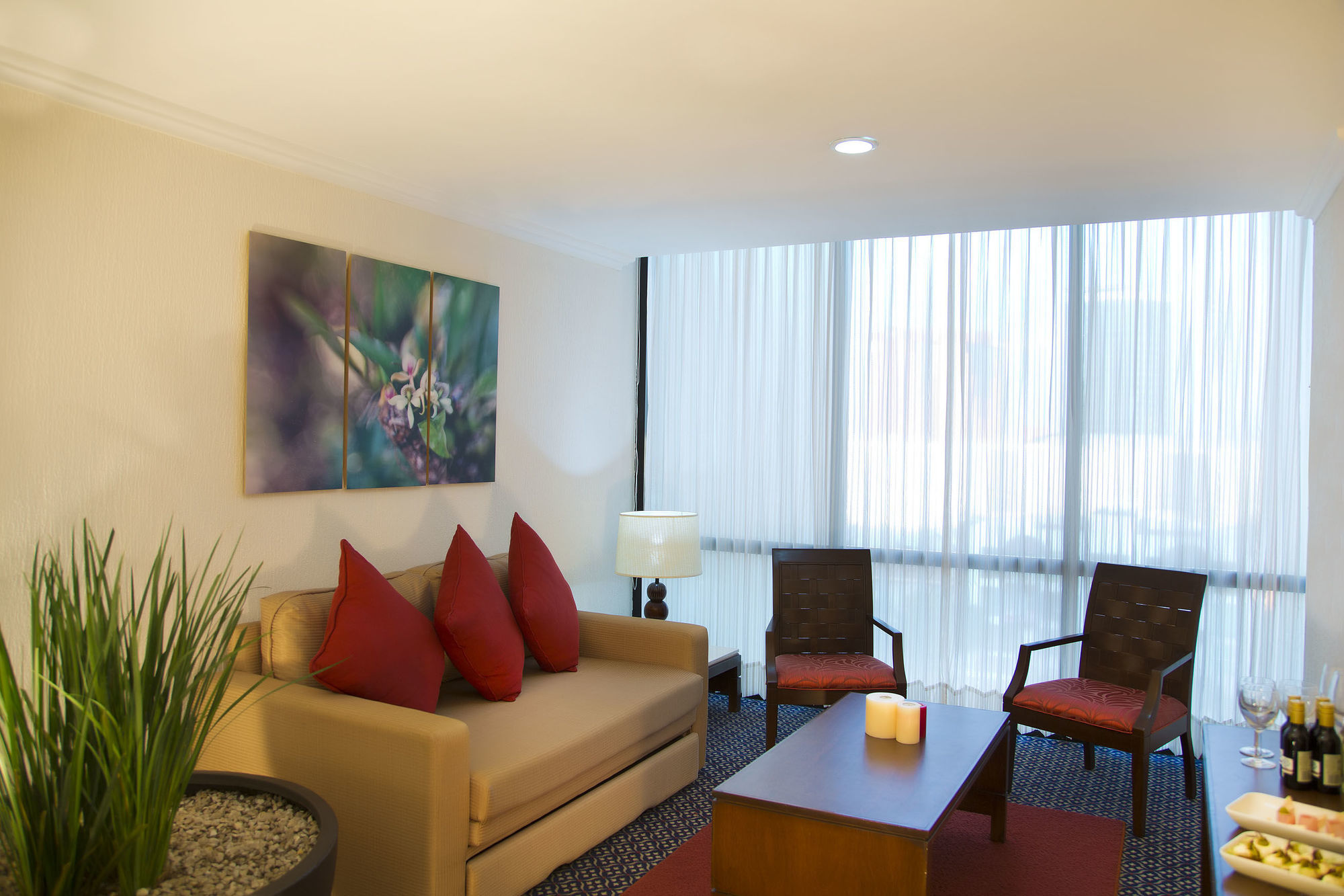 Plaza Expo Hotel