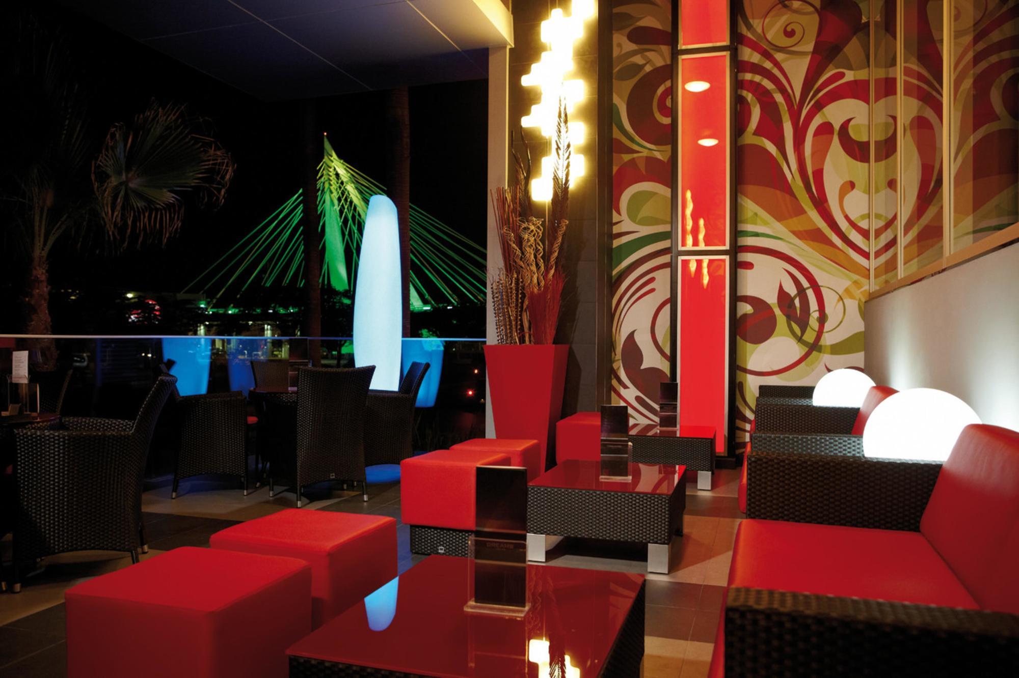 Hotel Riu Plaza