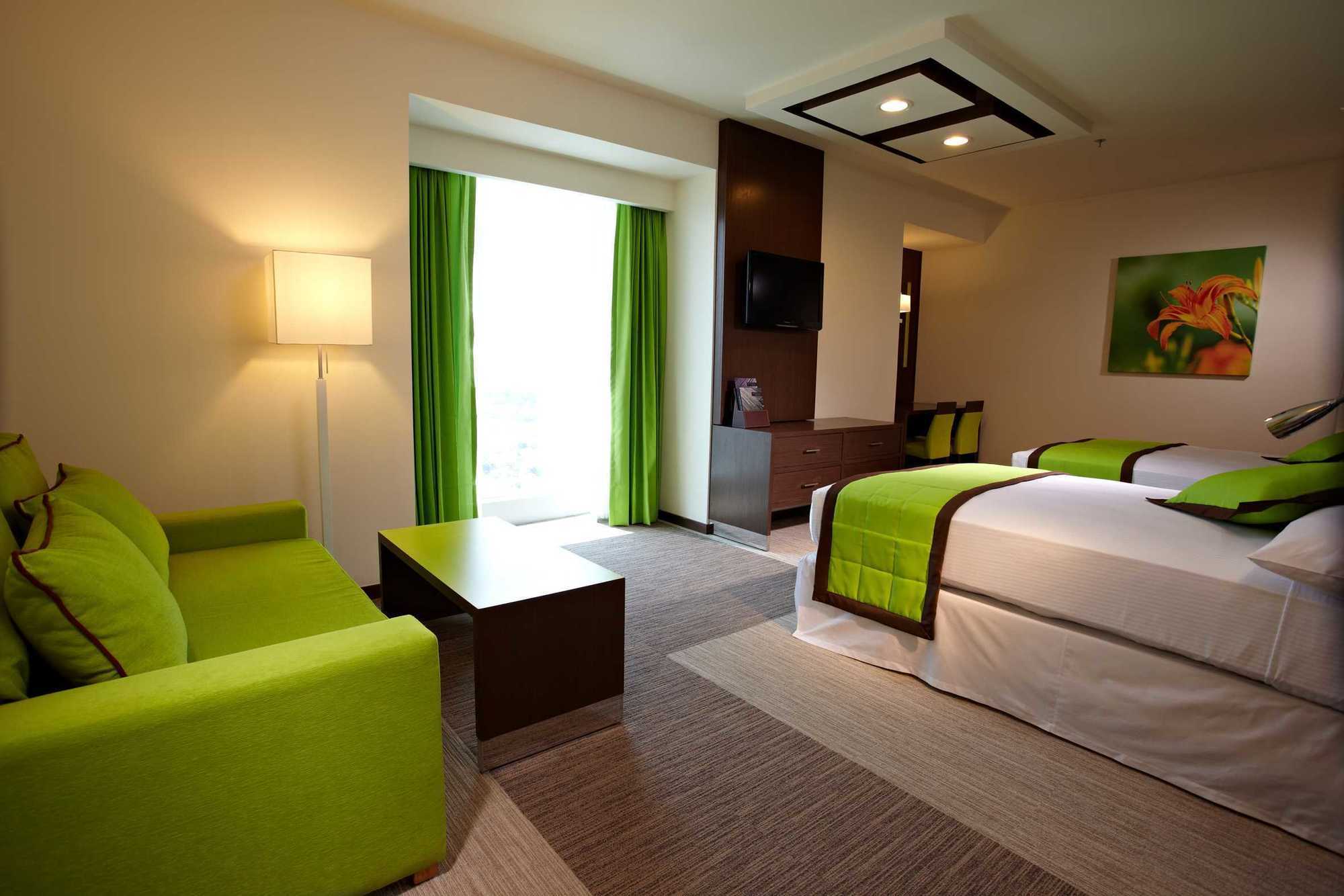 Riu Plaza 4*