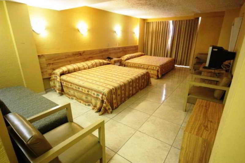 Hotel Universo 3*