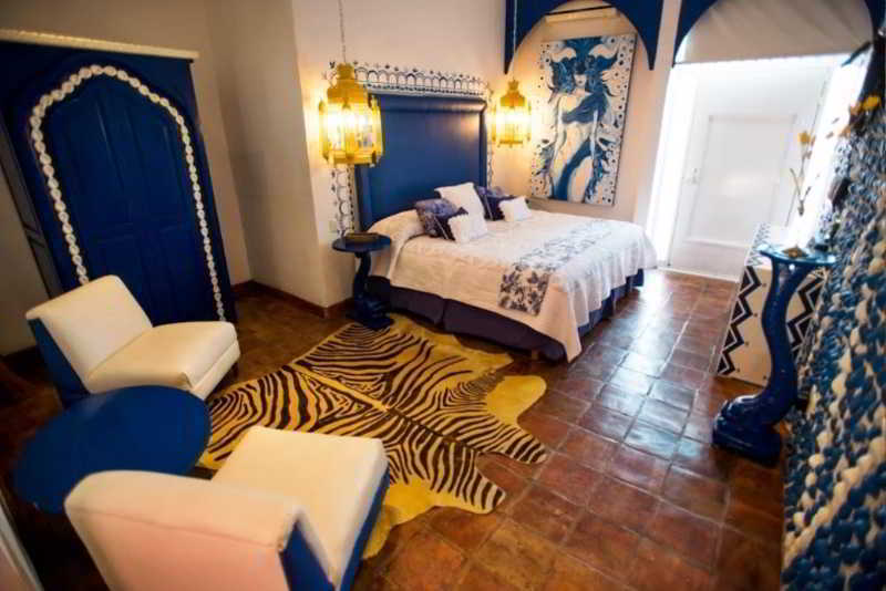 Casa Pedro Loza