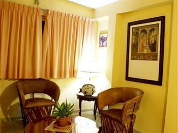 Bed & Breakfast Residencia Los Angeles 3*