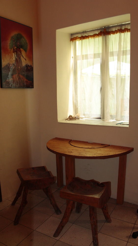 Guest house The Roof Backpackers 2*