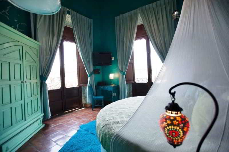 Casa Pedro Loza Hotel 4*
