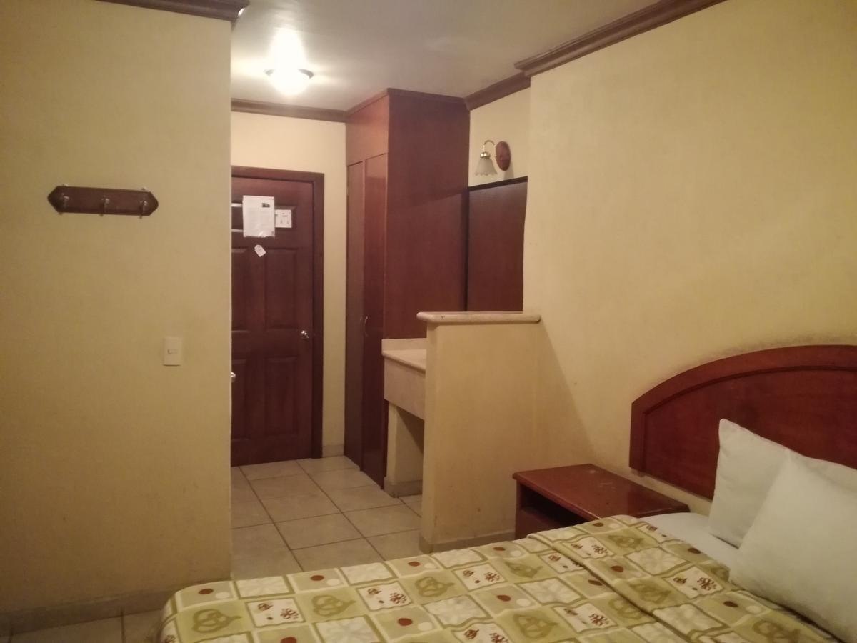 Hotel Estacion